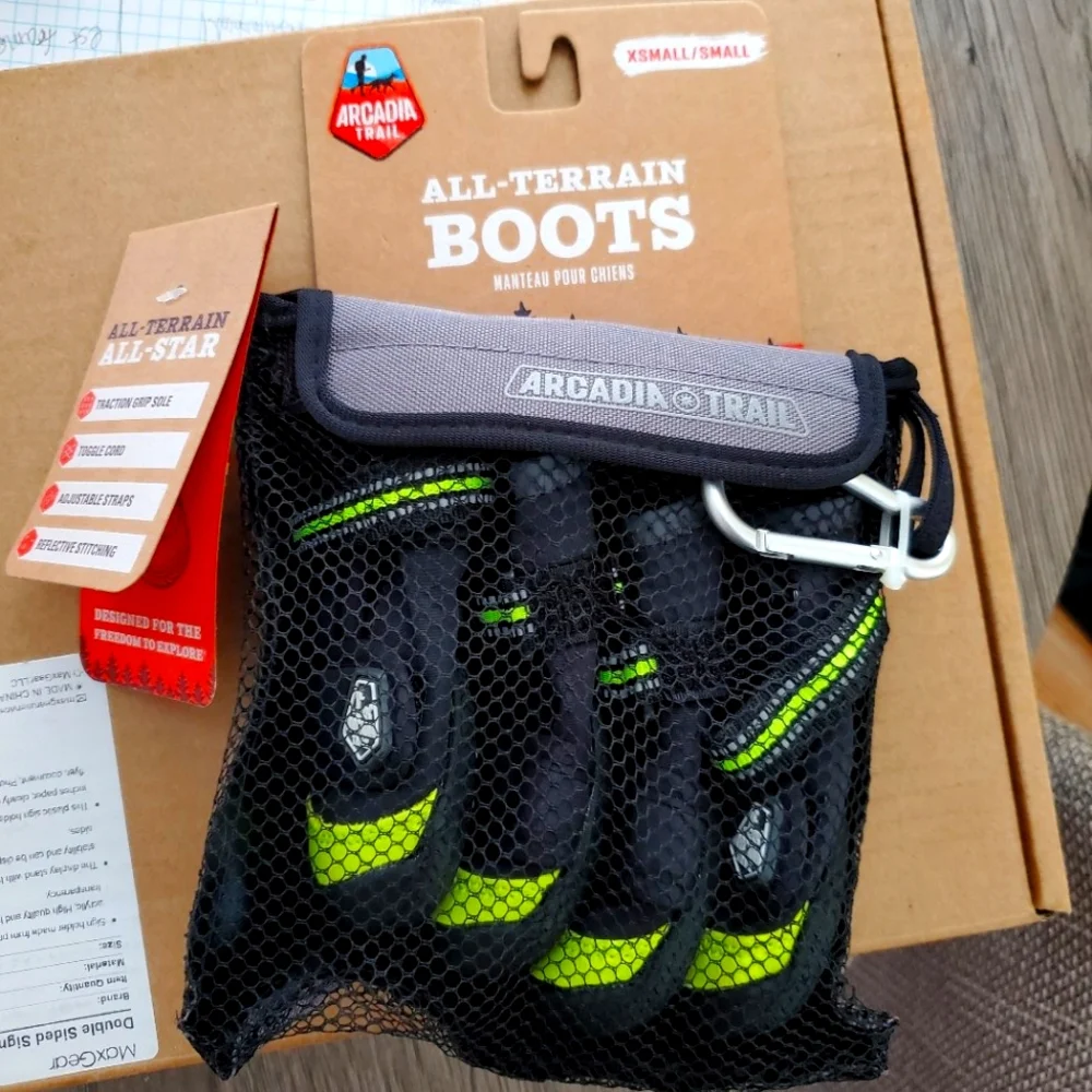 Arcadia Trail Reflective Dog Boots - Black & Neon Yellow